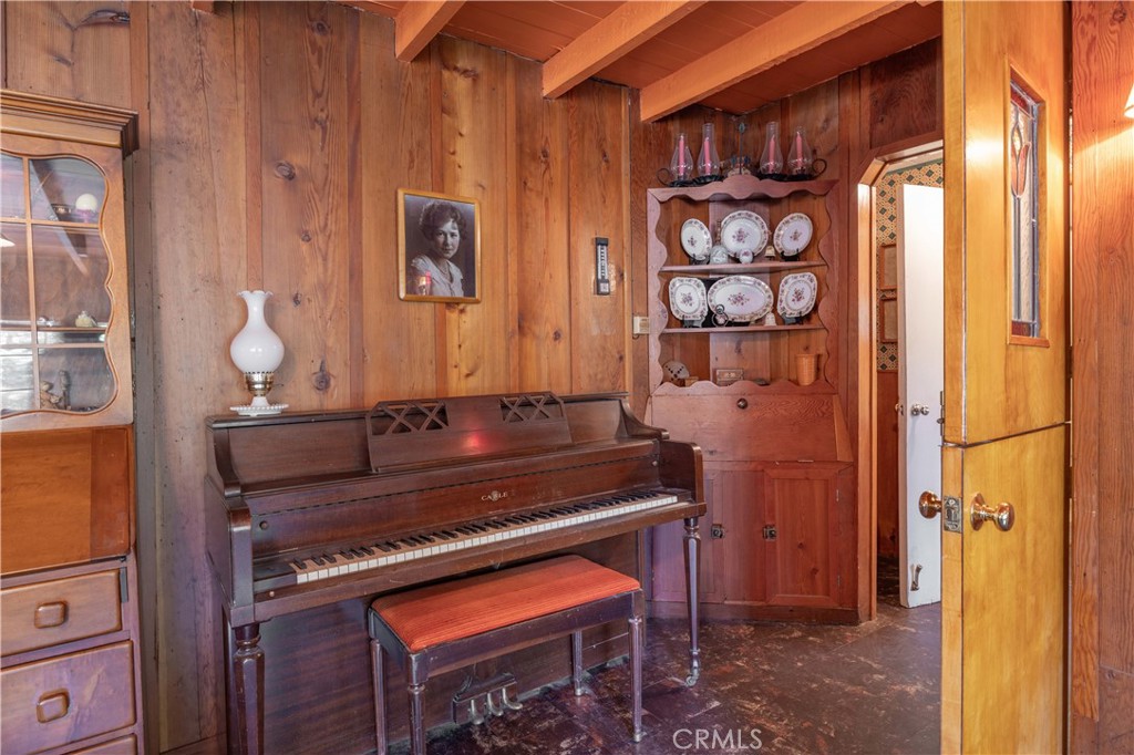 32825 Deer Lick Drive Property Photo 7