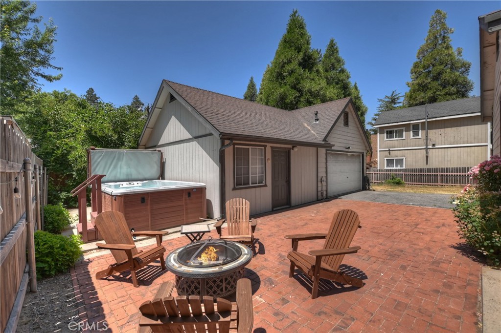 22989 Pine Lane Property Photo 2