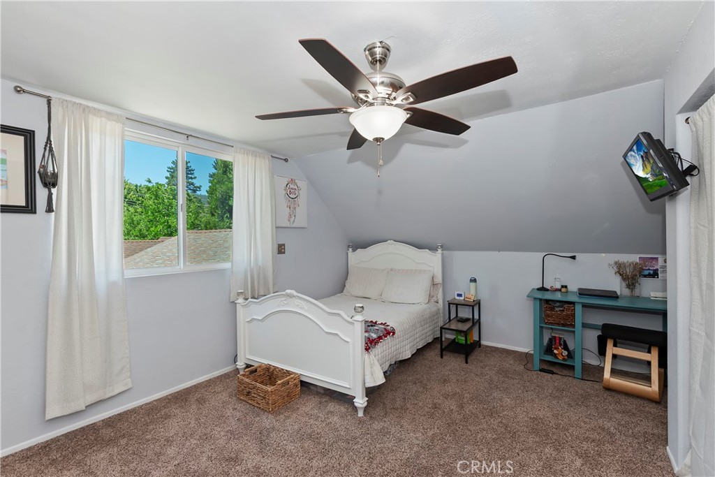 22989 Pine Lane Property Photo 27