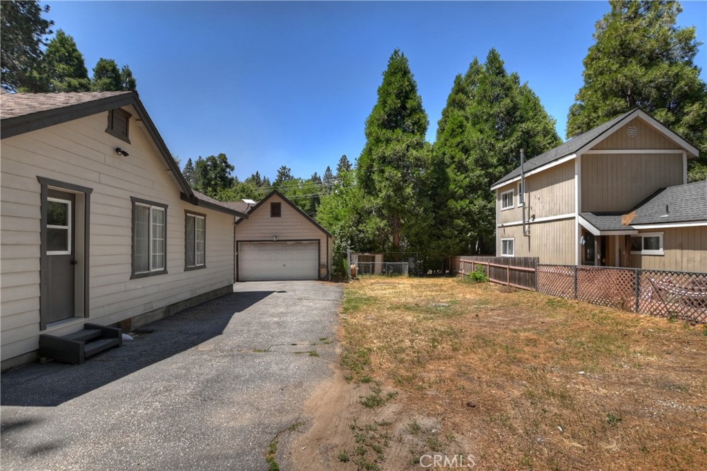 22989 Pine Lane Property Photo 36