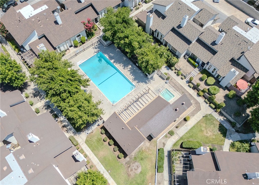 1974 E Lynwood Drive 2b Property Photo 13