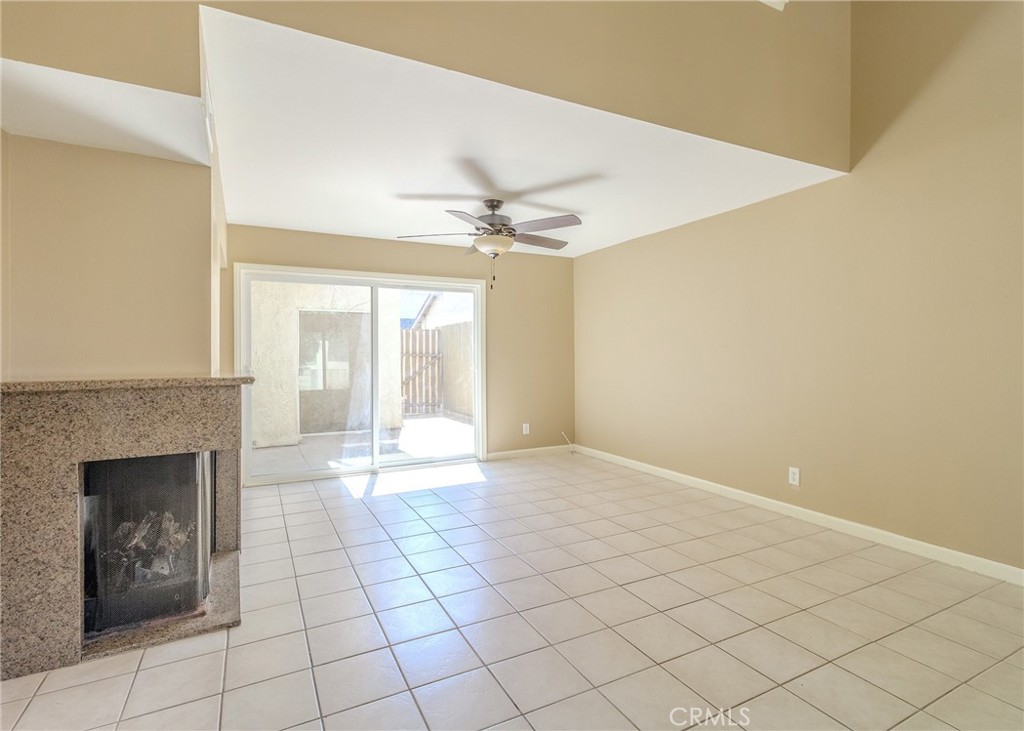 1974 E Lynwood Drive 2b Property Photo 27