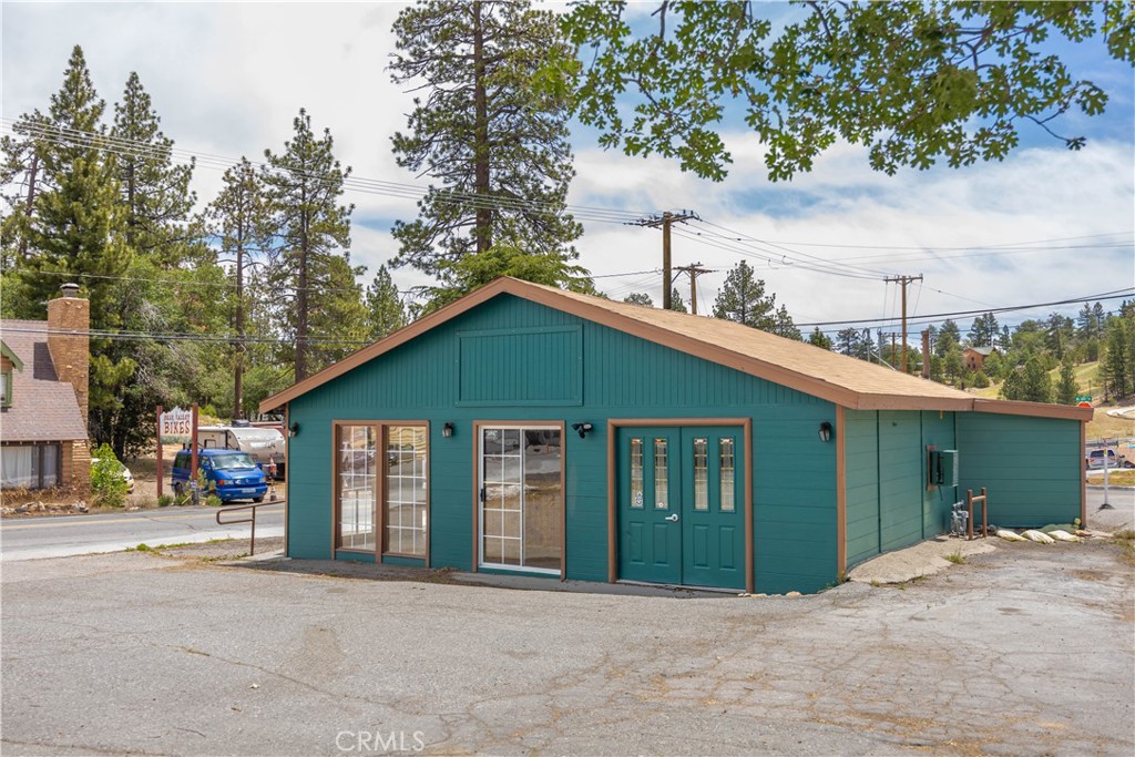40277 Big Bear Boulevard Property Photo 3