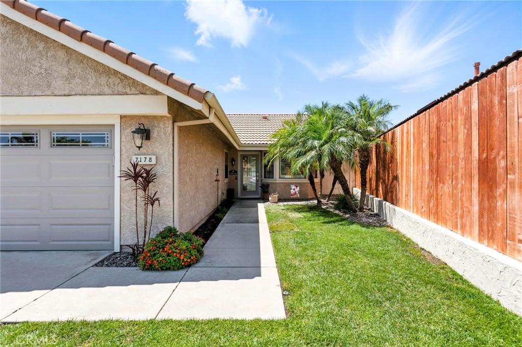 7178 Tangerine Place Property Photo 3