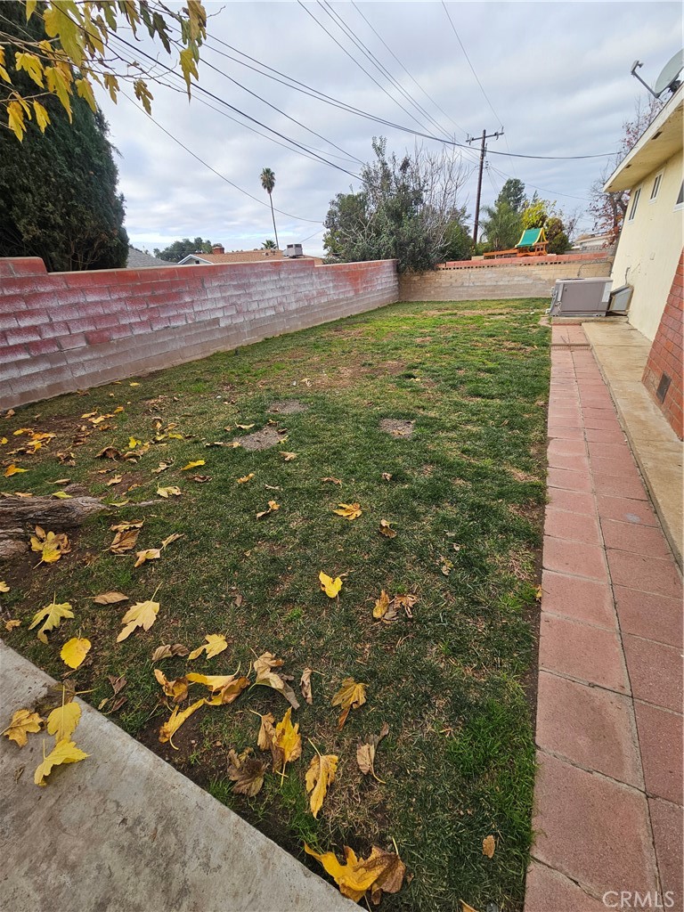 35555 Mountain View Street Property Photo 19