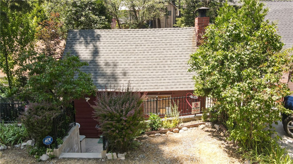 23683 Manzanita Drive Property Photo 2