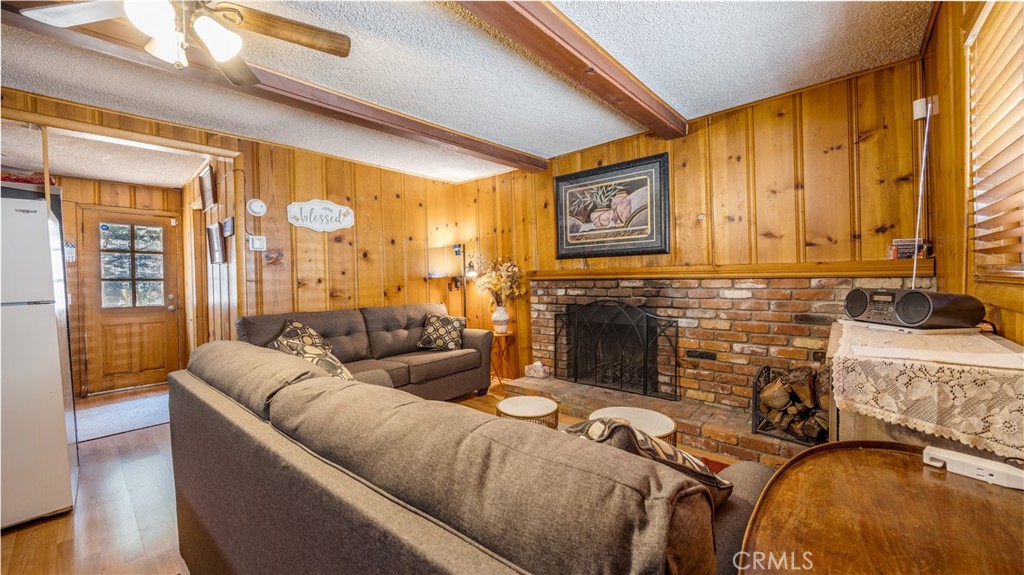 23683 Manzanita Drive Property Photo 6