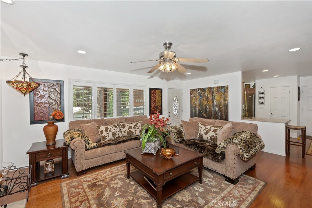 31816 Silver Spruce Drive Property Photo 6