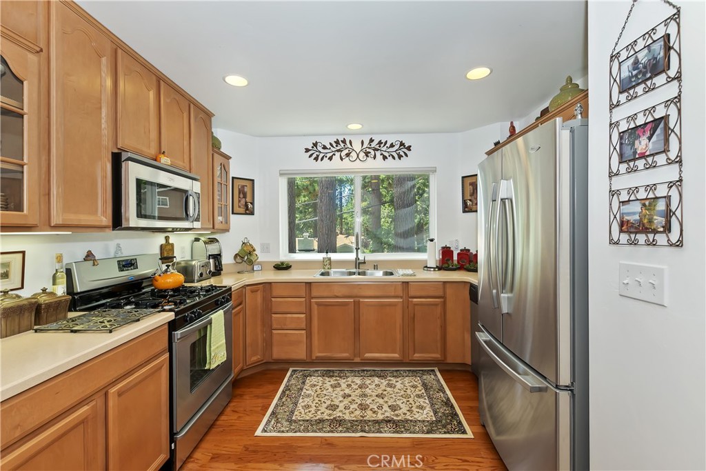 31816 Silver Spruce Drive Property Photo 8