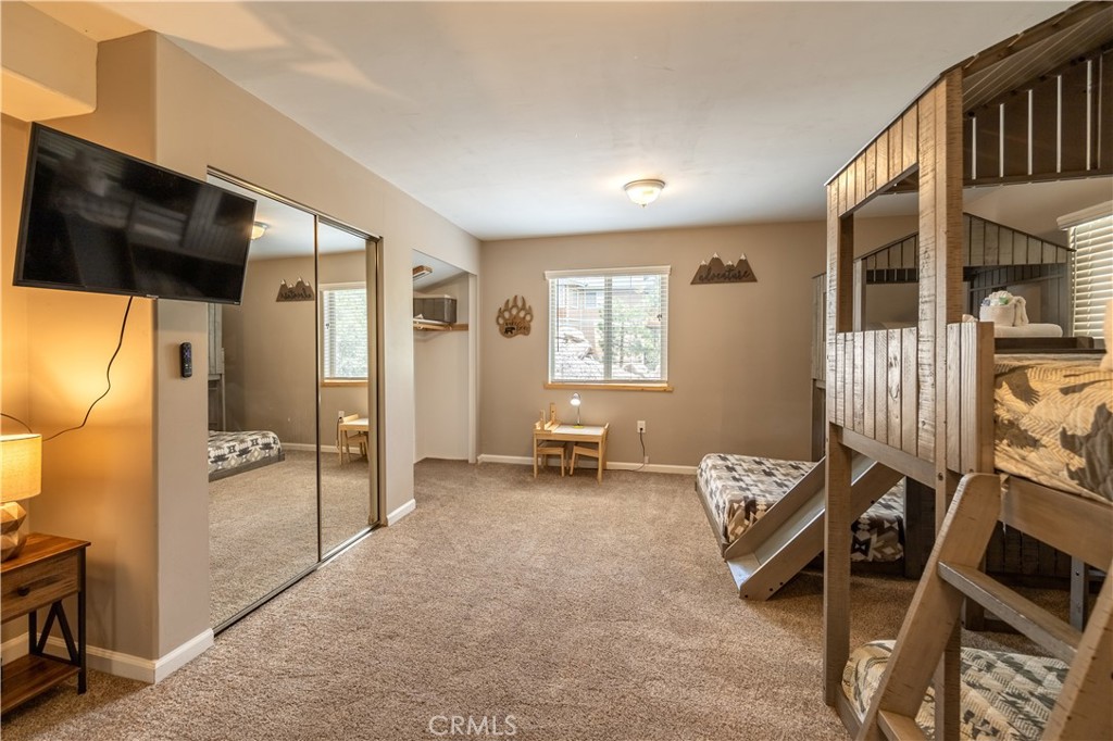 430 Division Drive Property Photo 21