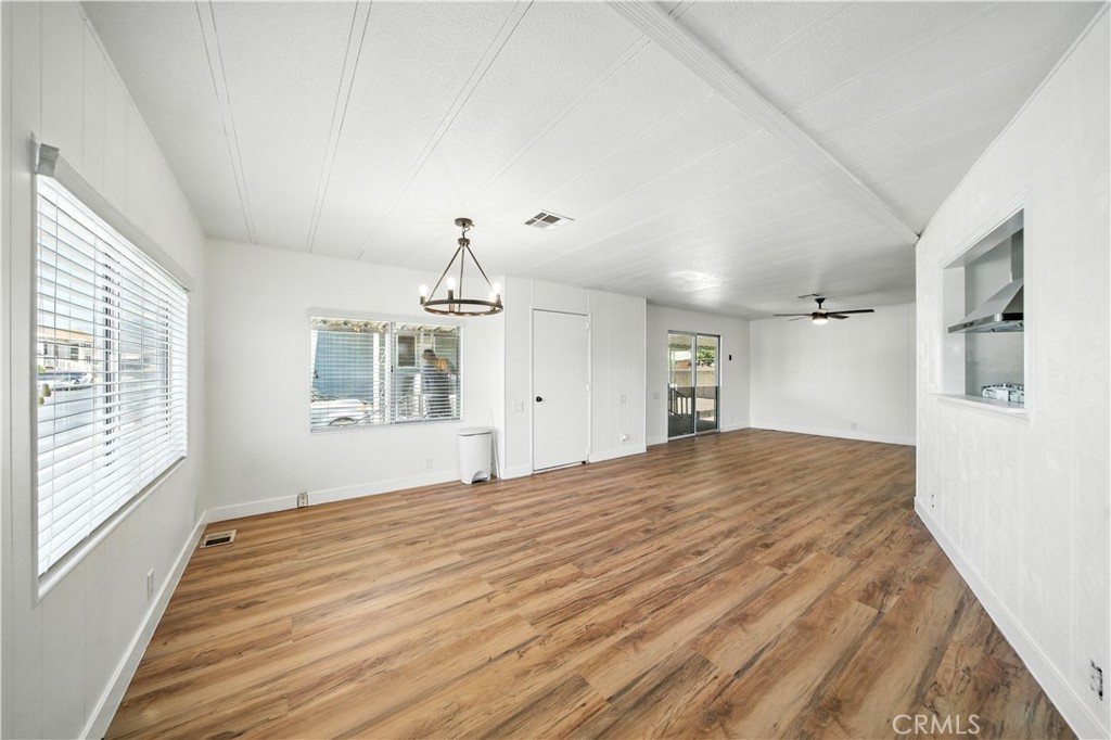 626 N Dearborn 12 Property Photo 15