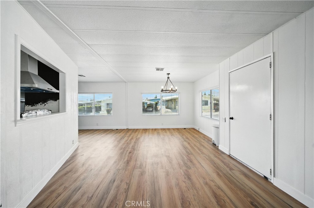 626 N Dearborn 12 Property Photo 16