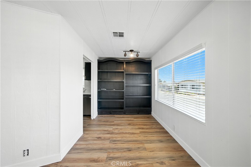 626 N Dearborn 12 Property Photo 27