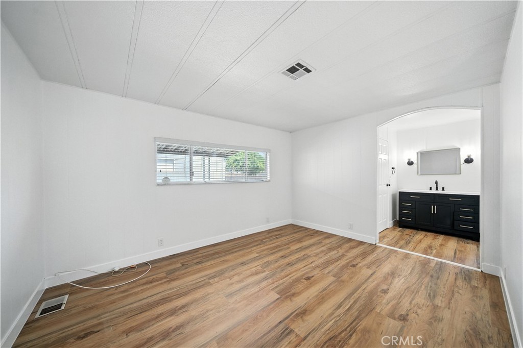 626 N Dearborn 12 Property Photo 29