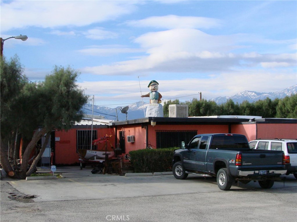 71875 Dillon Road Property Photo 3