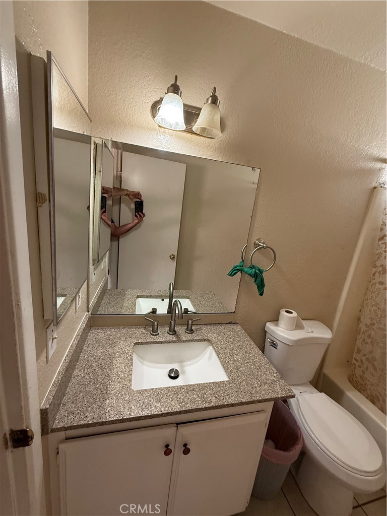 663 W 14th Street Property Photo 35