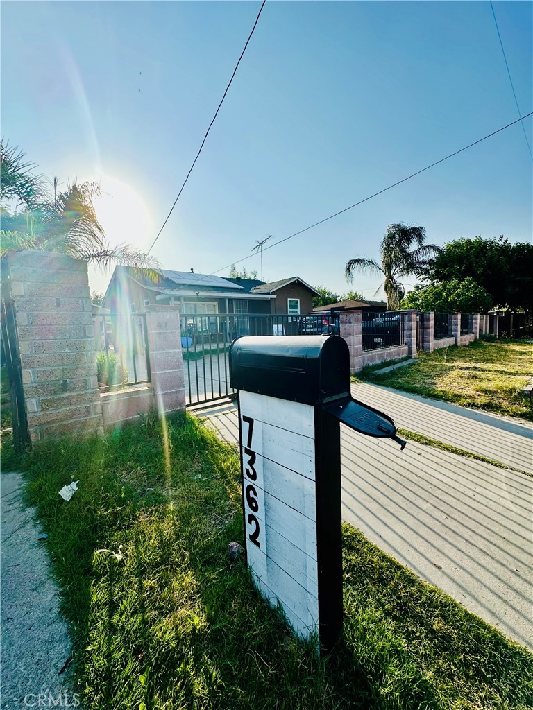 7362 Lynwood Way Property Photo 1
