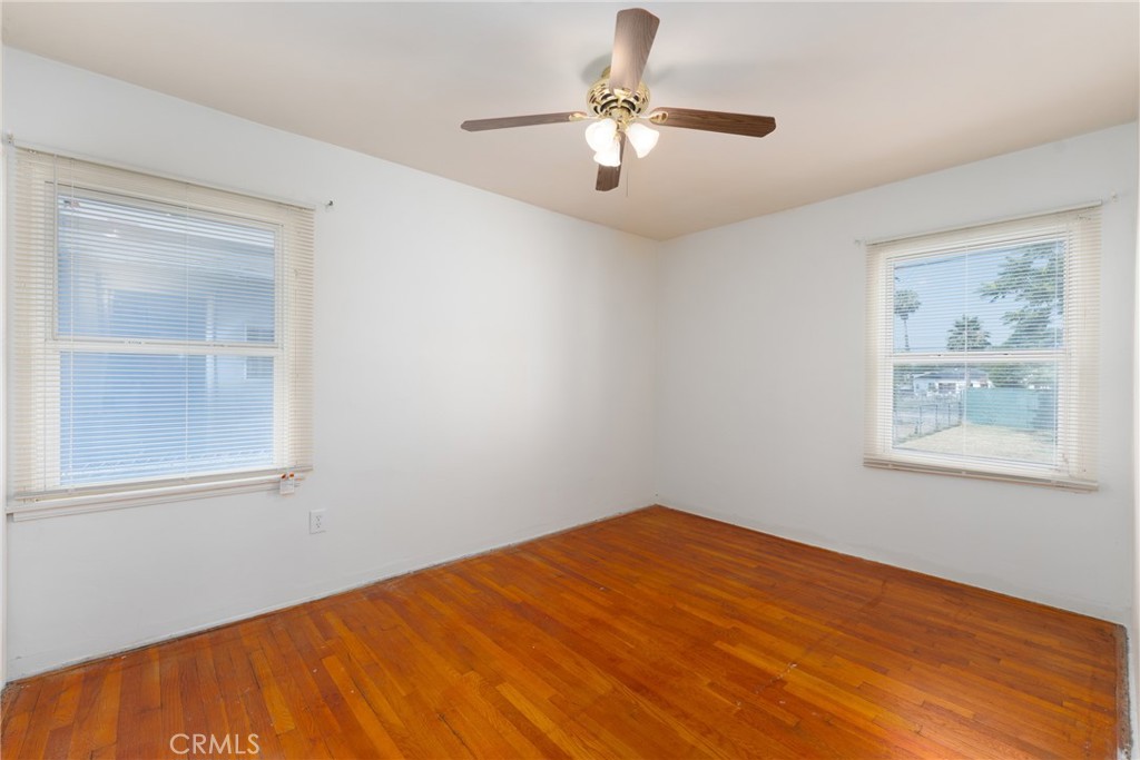 7086 Fairfax Drive Property Photo 12
