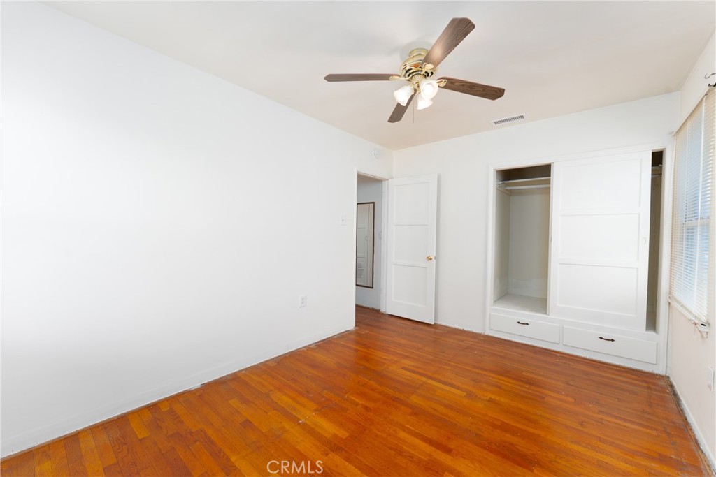 7086 Fairfax Drive Property Photo 13