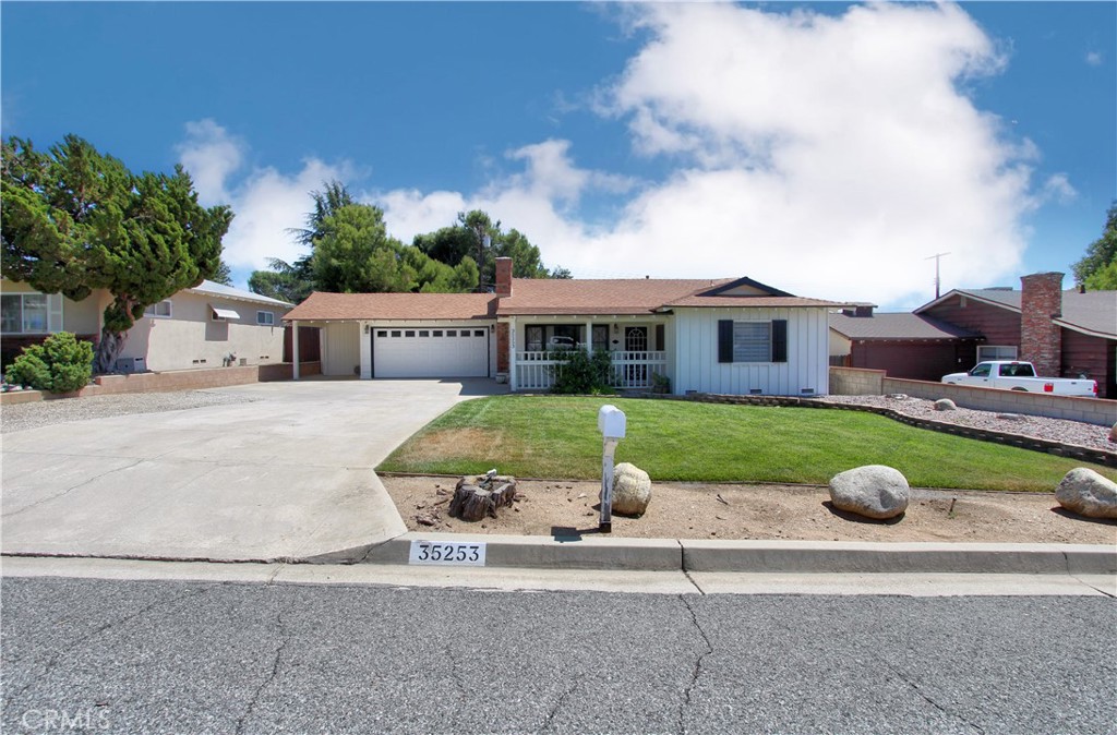 35253 Comberton Street Property Photo 1