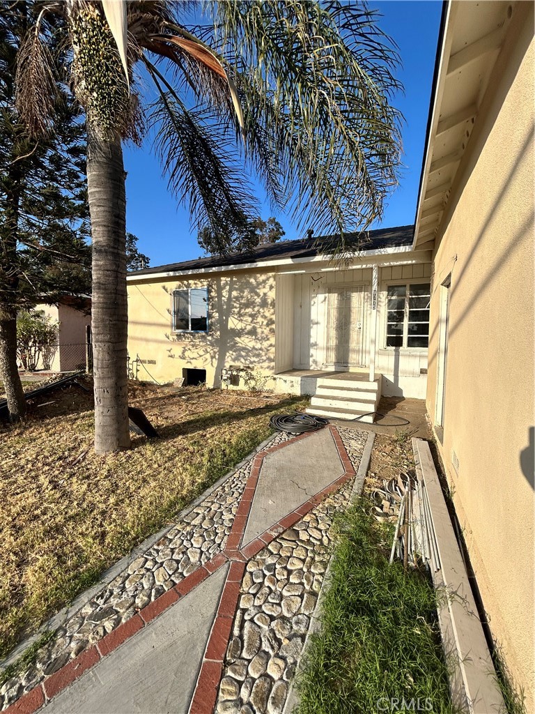 9775 Poplar Avenue