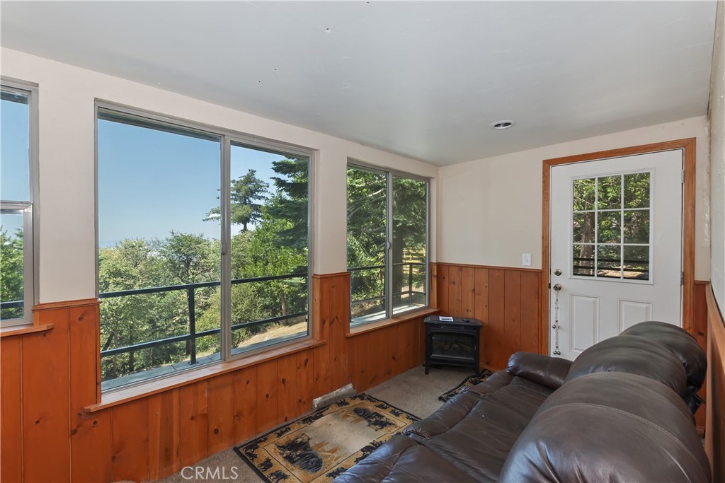 1040 Mile High Road Property Photo 33