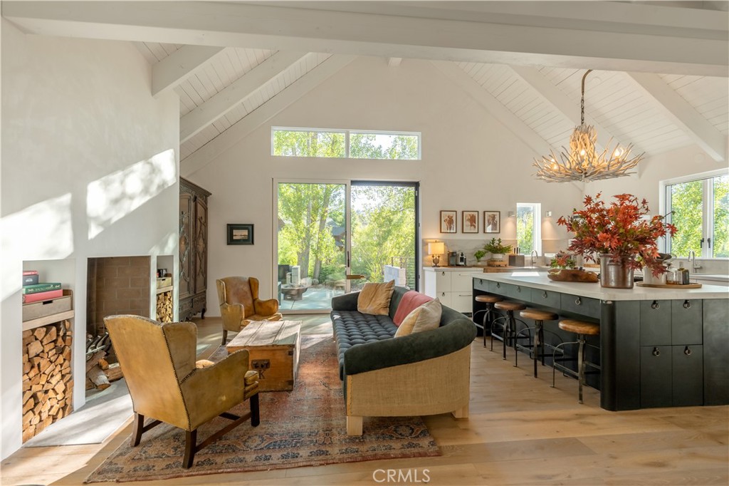 43612 Shasta Road Property Photo 2