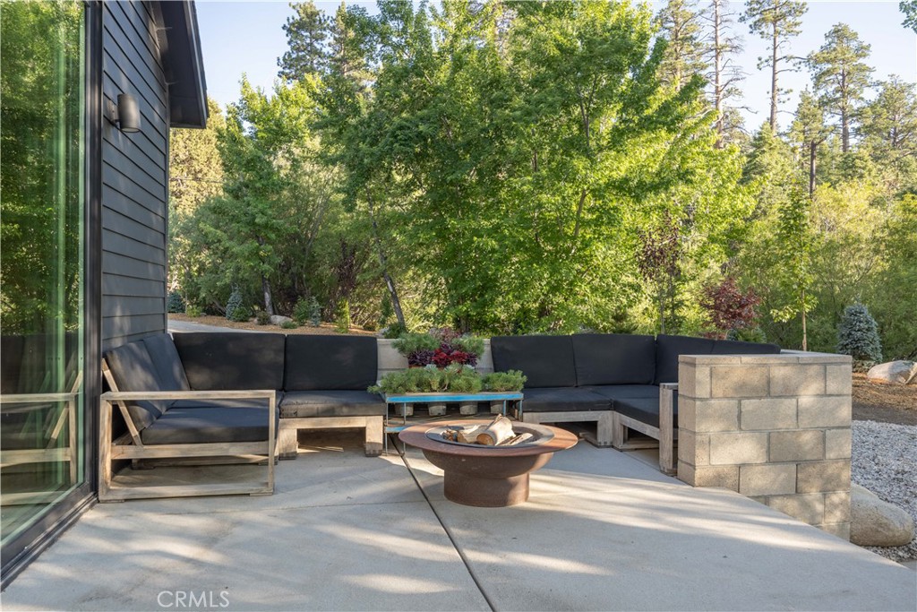 43612 Shasta Road Property Photo 4