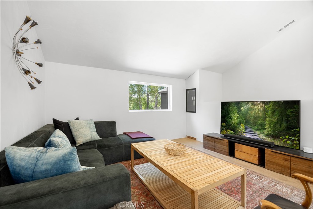 43612 Shasta Road Property Photo 31