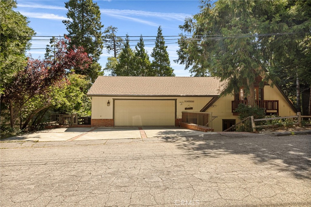 215 Chippewa Lane Property Photo 4