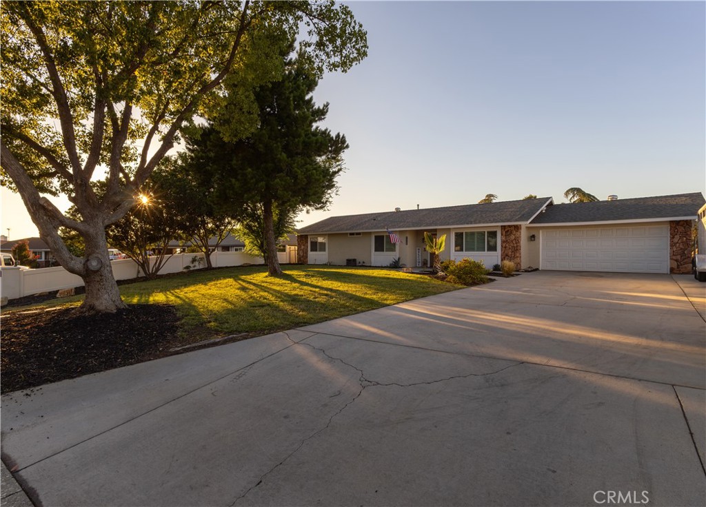 34442 Sunlight Drive Property Photo 1