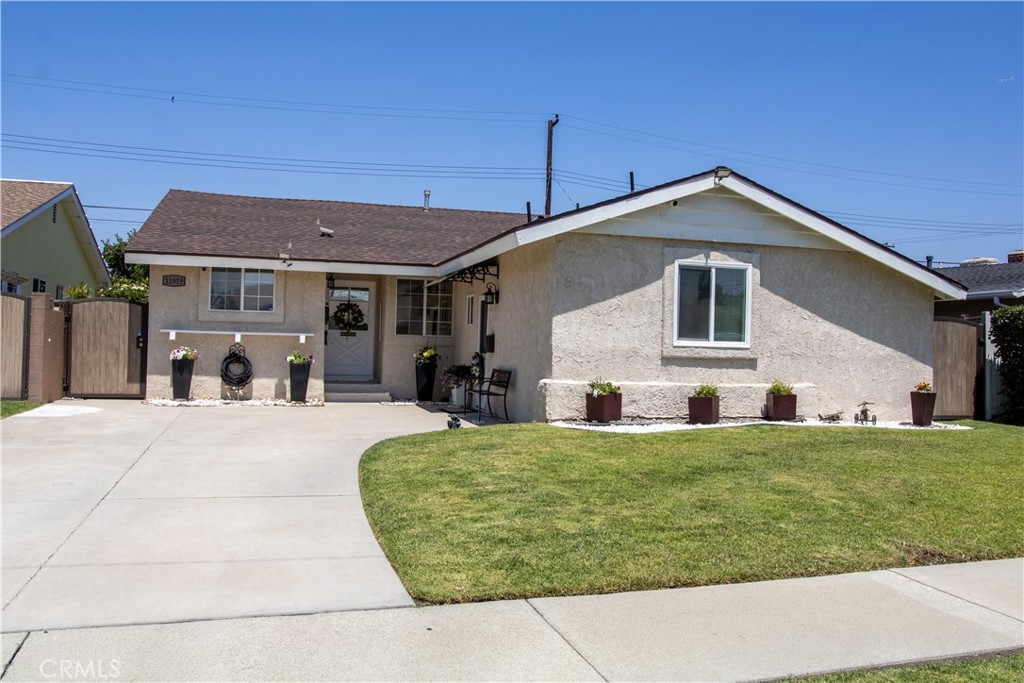 11919 Susan Avenue Property Photo 1