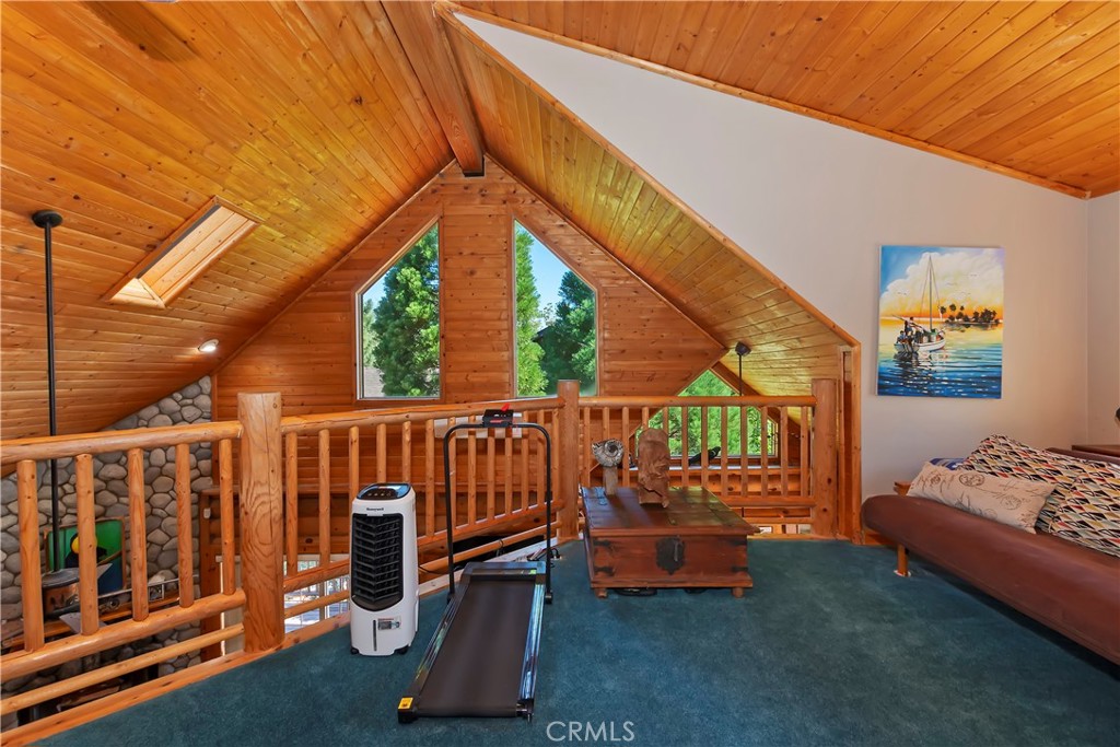1415 Manzanita Way Property Photo 18
