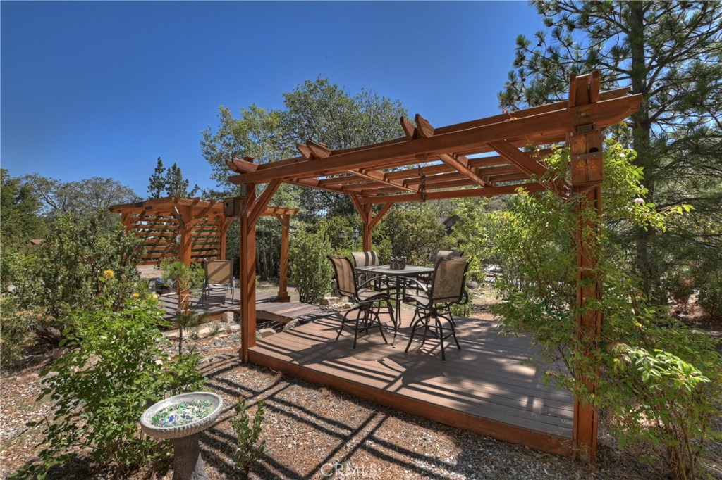 1415 Manzanita Way Property Photo 27