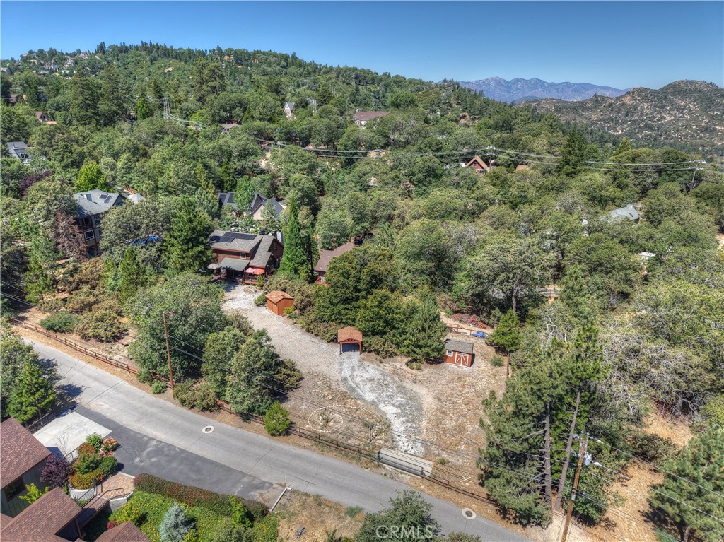 1415 Manzanita Way Property Photo 34
