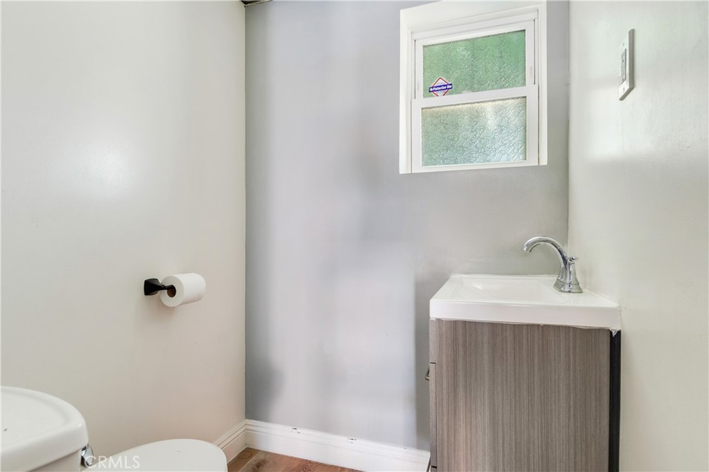 163 E 6th Street Property Photo 19