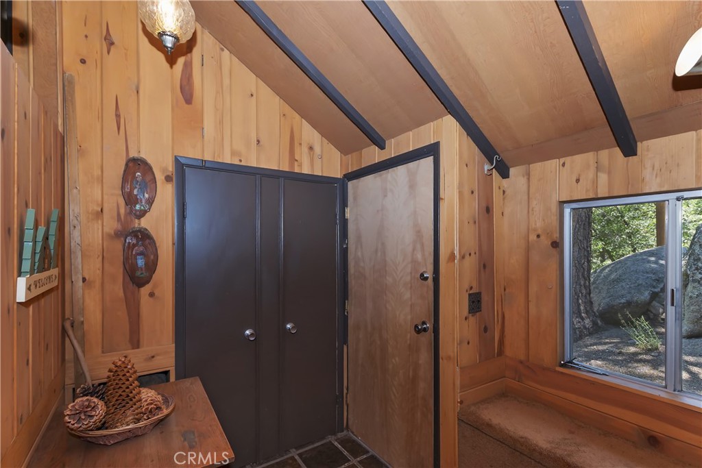 73 Metcalf Creek Property Photo 20