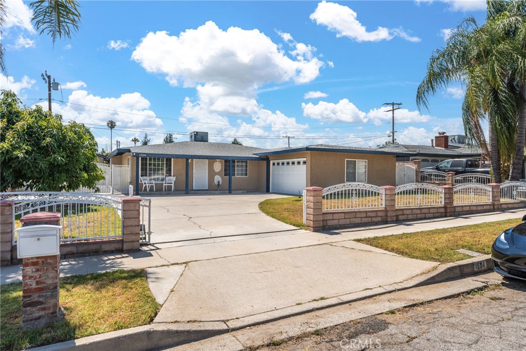 1504 Valaria Drive Property Photo 1