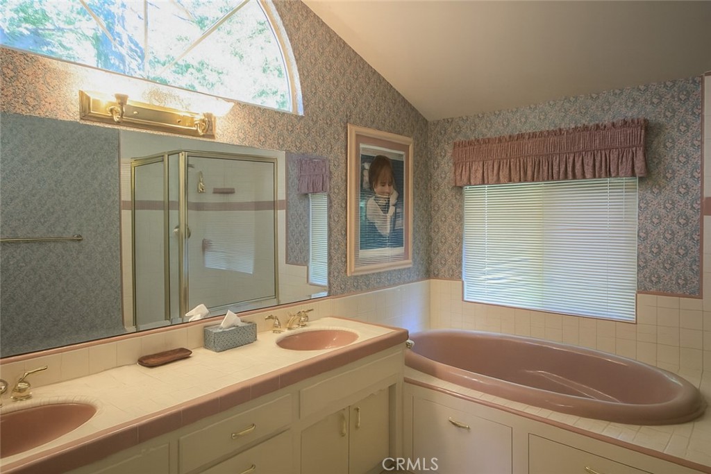 211 Heliotrope Drive Property Photo 11