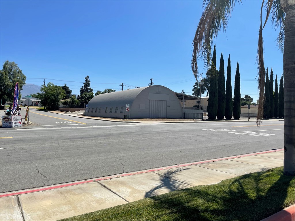 498 W 6th Street Property Photo 1