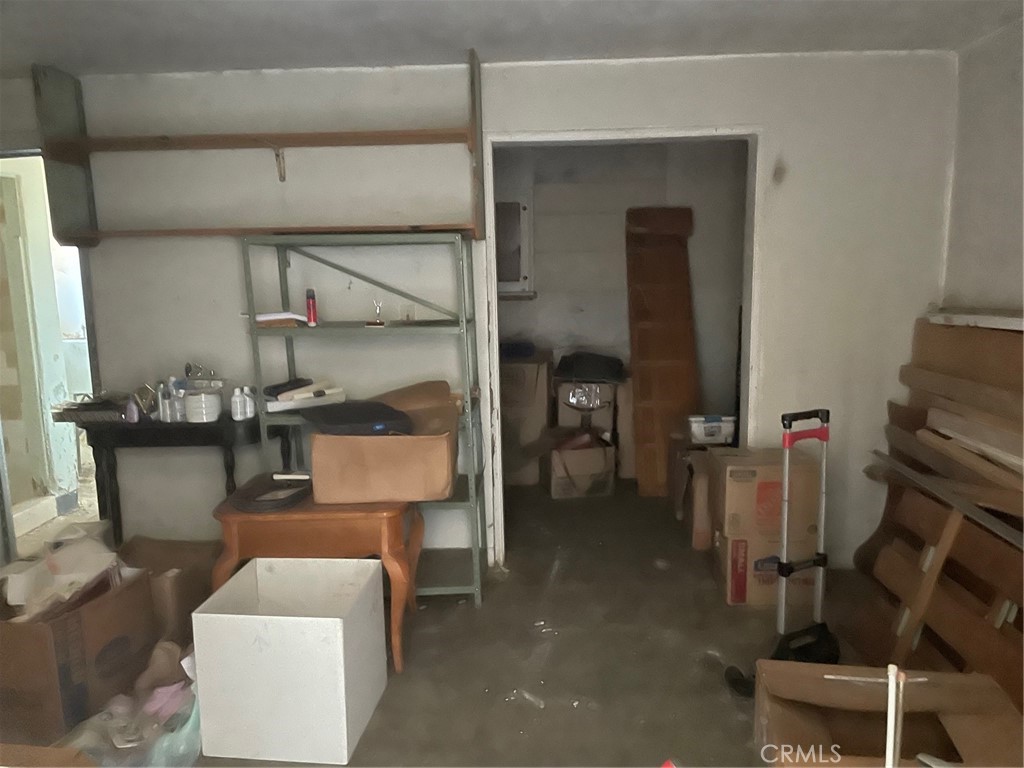 498 W 6th Street Property Photo 12