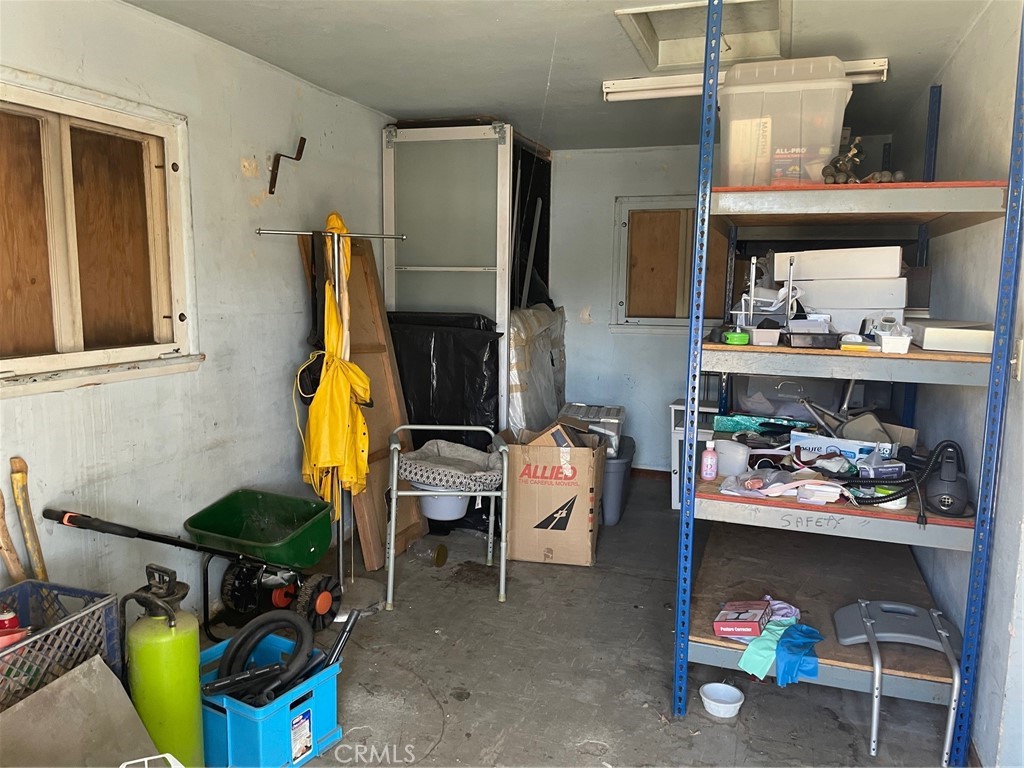 498 W 6th Street Property Photo 13
