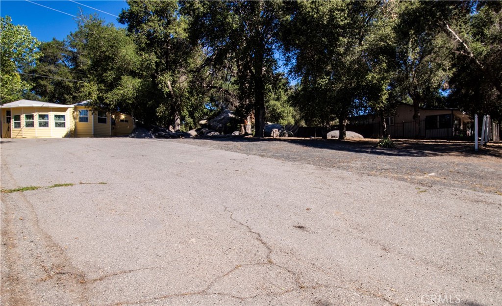 18670 Cryer Drive Property Photo 32