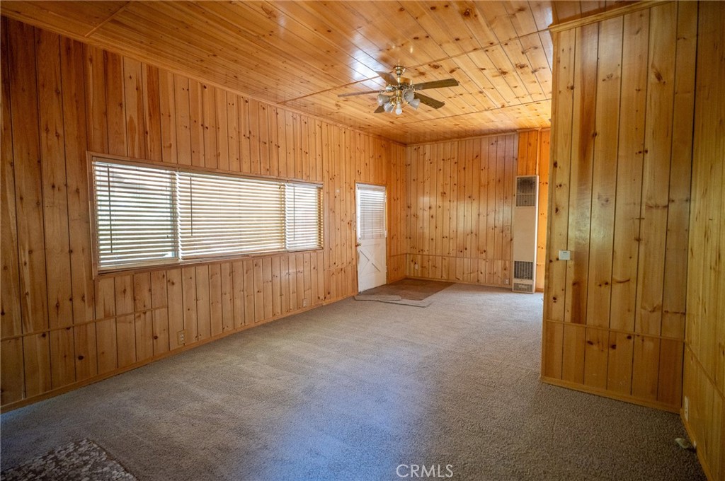 2462 Spring Drive Property Photo 4