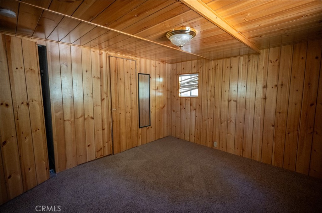 2462 Spring Drive Property Photo 6
