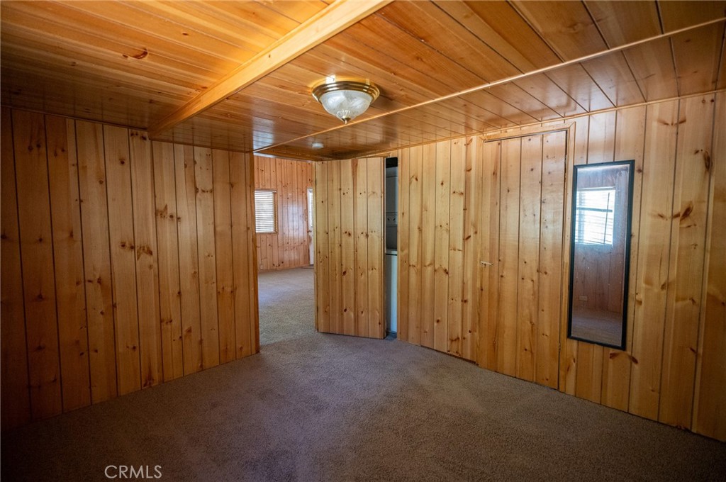 2462 Spring Drive Property Photo 7