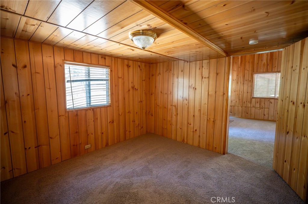 2462 Spring Drive Property Photo 8