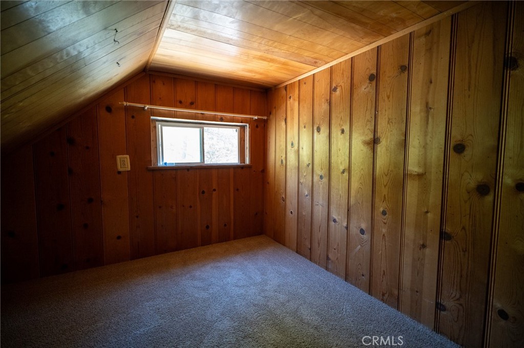2462 Spring Drive Property Photo 12