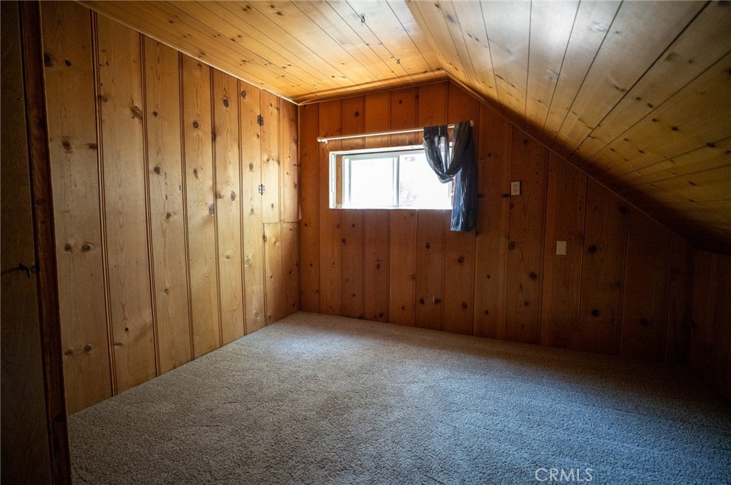 2462 Spring Drive Property Photo 14