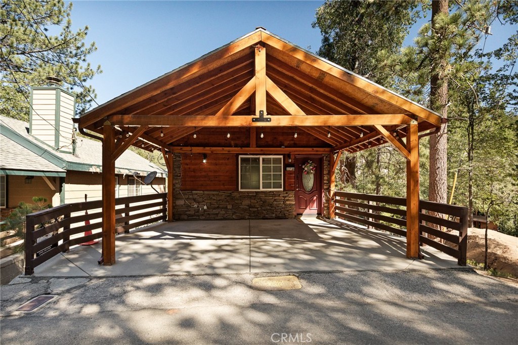 32784 Richmond Drive Property Photo 1